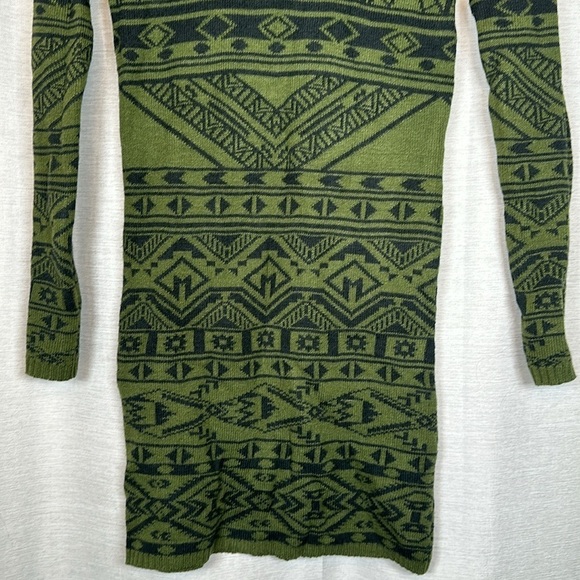 MORAL FIBER SWEATER DRESS SIZE(M) - Picture 2 of 6